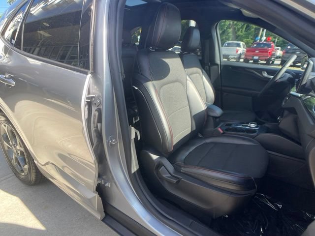 Certified 2023 Ford Escape ST-Line w/ Tech Pack #1 AWD/4WD image 31