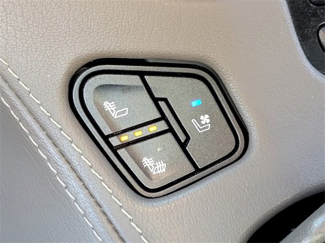 Used 2019 GMC Yukon Denali w/ Denali Ultimate Package image 27