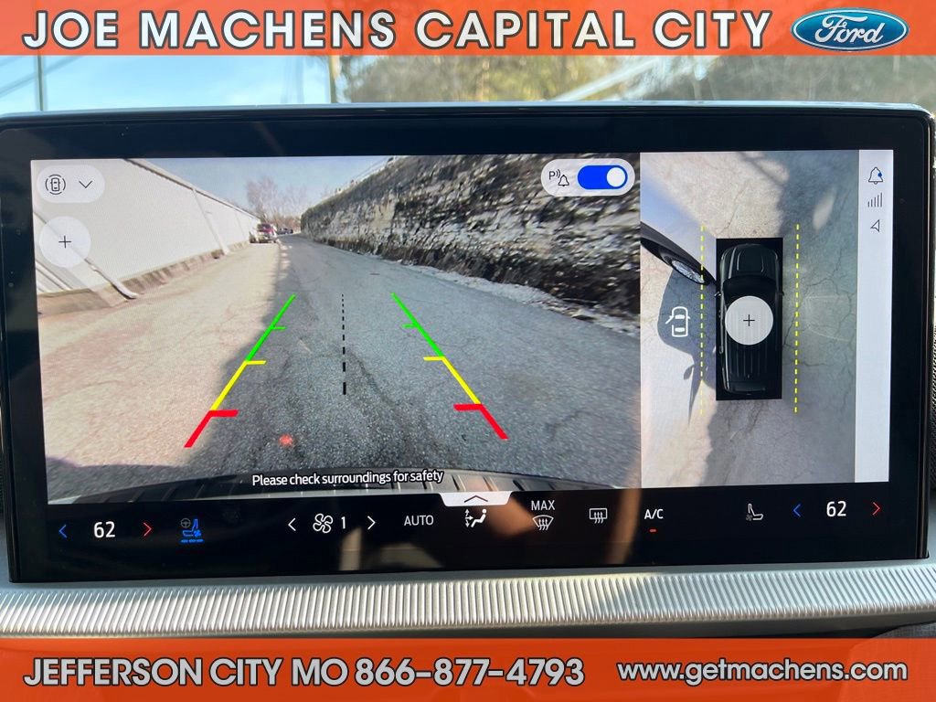 Certified 2025 Ford Explorer Platinum w/ LUX Leather Package image 21