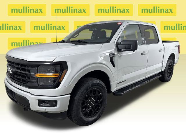 Certified 2024 Ford F150 XLT w/ Equipment Group 302A MID AWD/4WD image 15