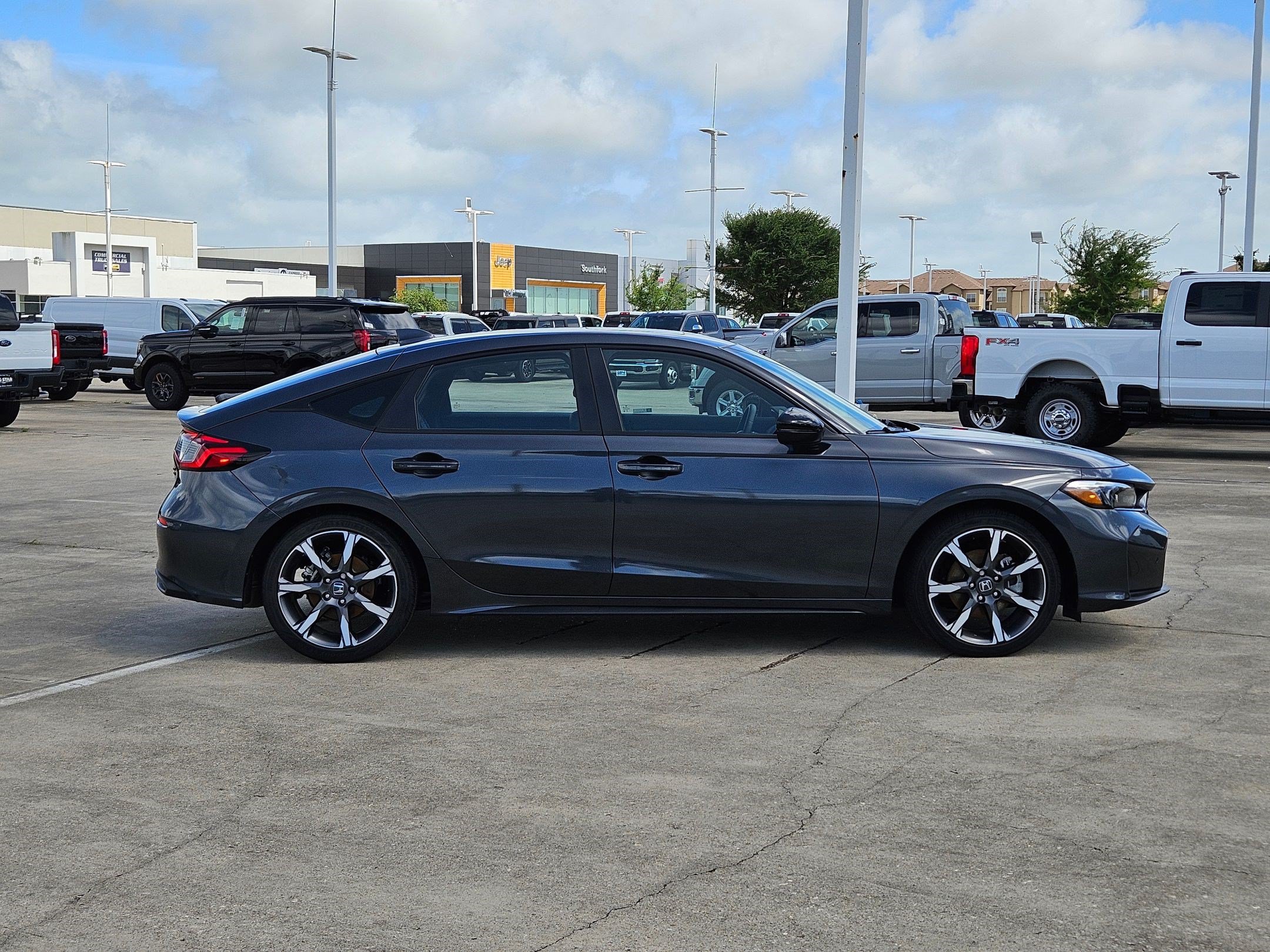 Used 2026 Honda Civic Sport Touring image 2