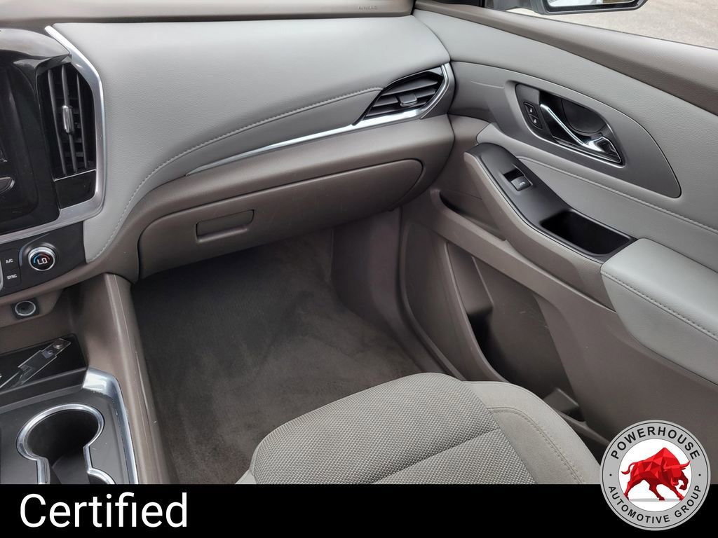 Used 2020 Chevrolet Traverse LT image 21