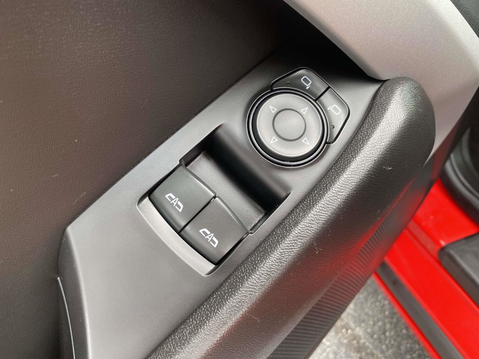 Used 2021 Chevrolet Camaro LS RWD image 16