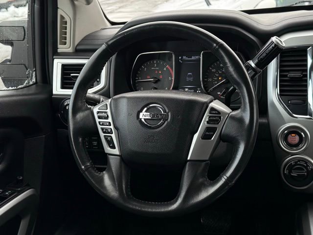 Used 2016 Nissan Titan XD image 19