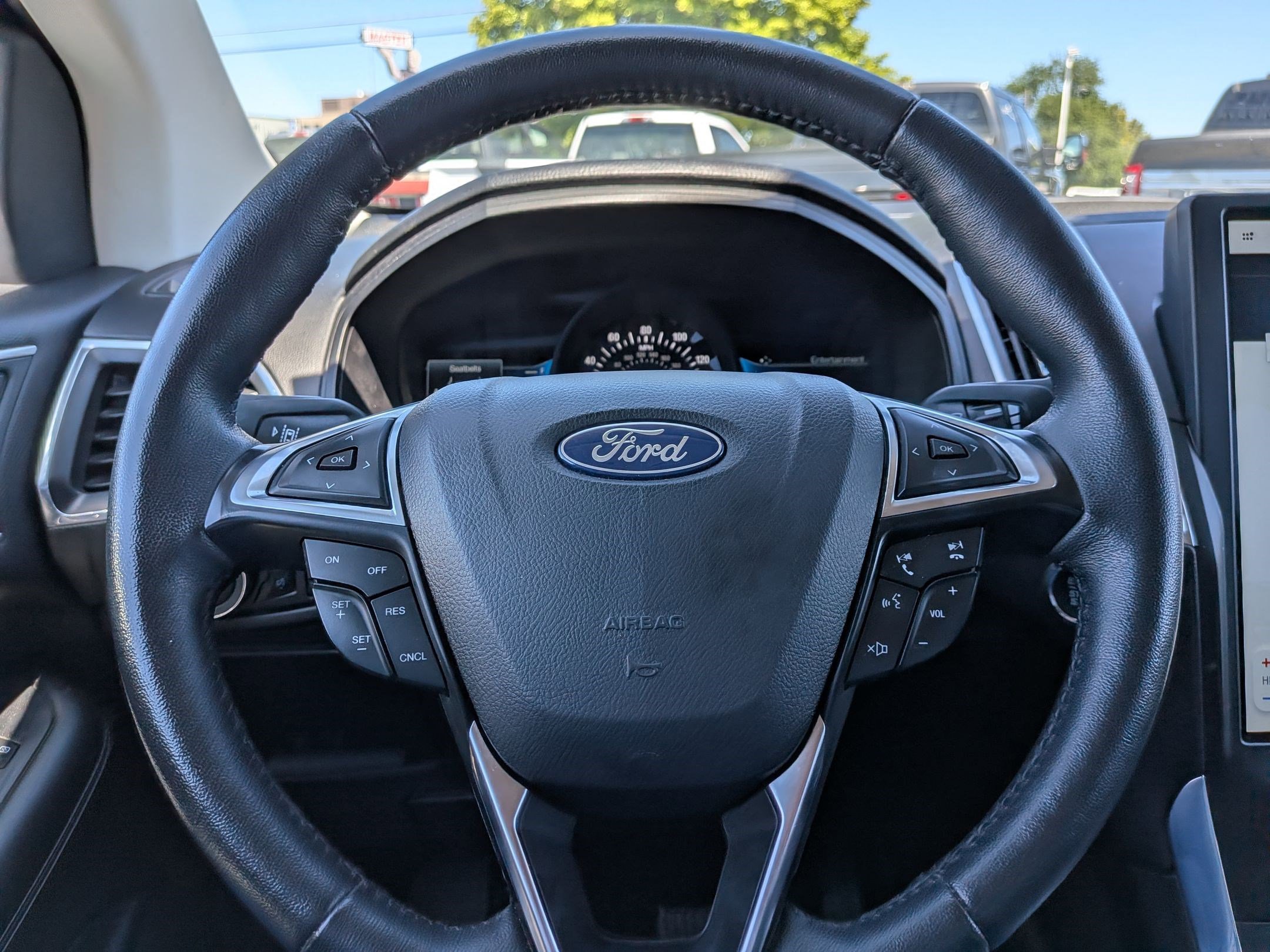 Certified 2024 Ford Edge Titanium AWD/4WD image 18