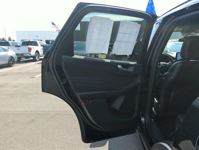 Certified 2025 Ford Escape ST-Line AWD/4WD image 22