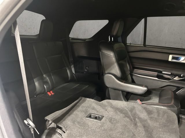 Certified 2022 Ford Explorer ST-Line AWD/4WD image 21