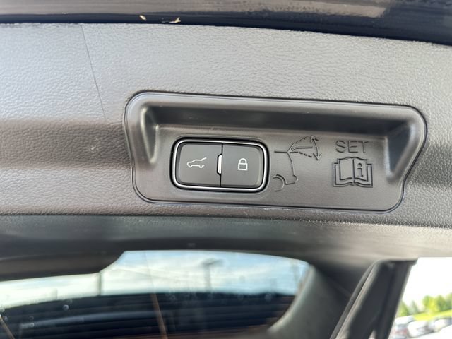 Certified 2025 Ford Explorer ST-Line AWD/4WD image 19
