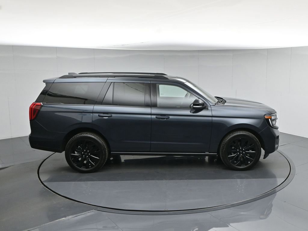 Certified 2025 Ford Expedition Platinum w/ Stealth Appearance Package image 8