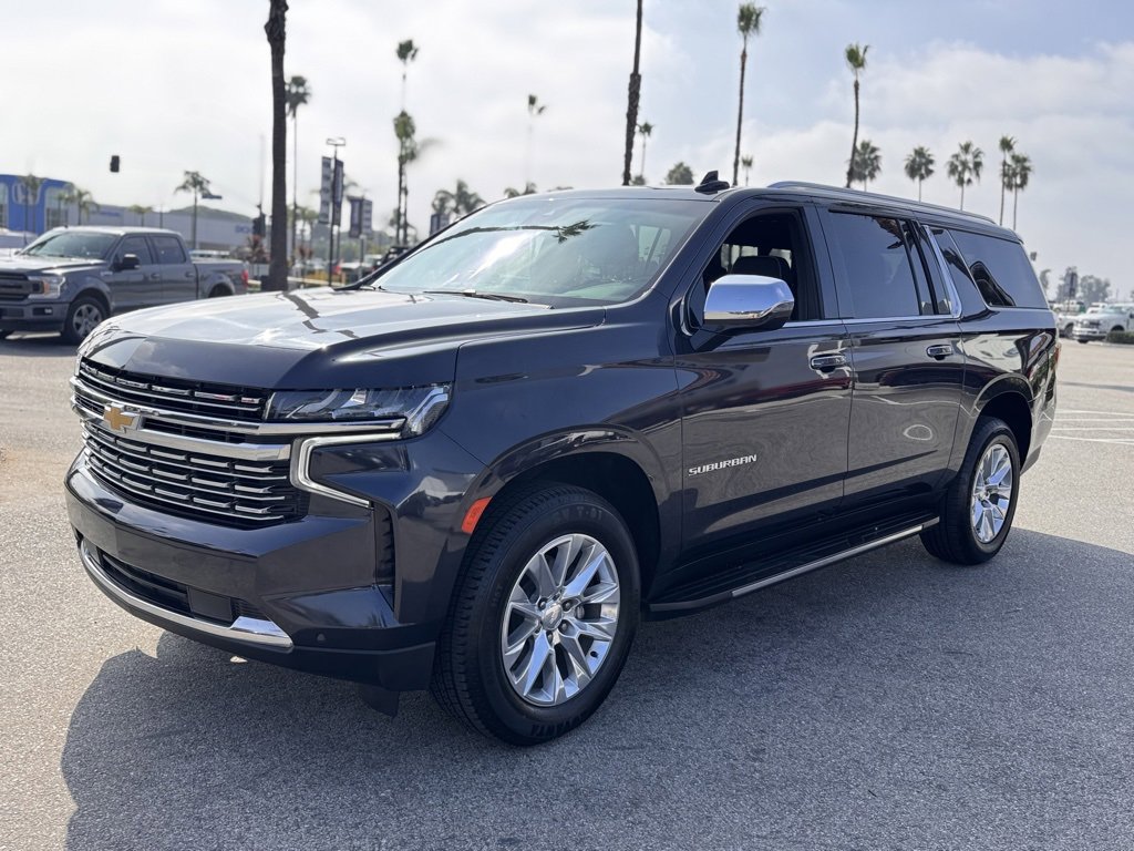 Used 2023 Chevrolet Suburban Premier image 7