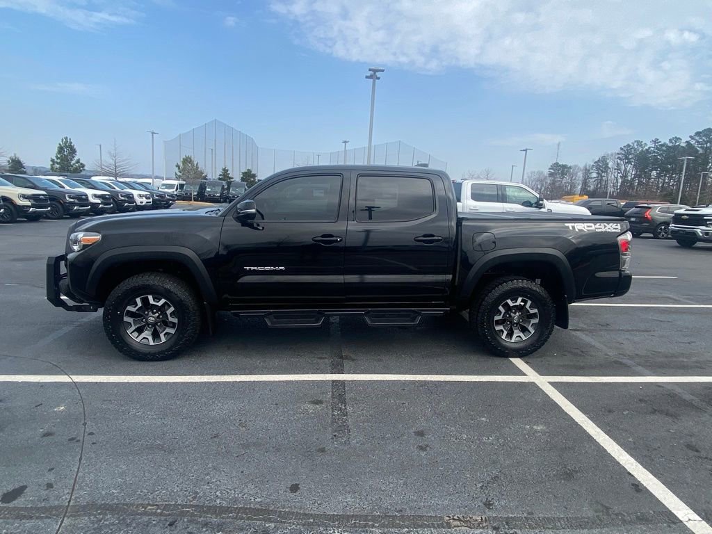 Used 2022 Toyota Tacoma TRD Off-Road w/ Technology Package image 4