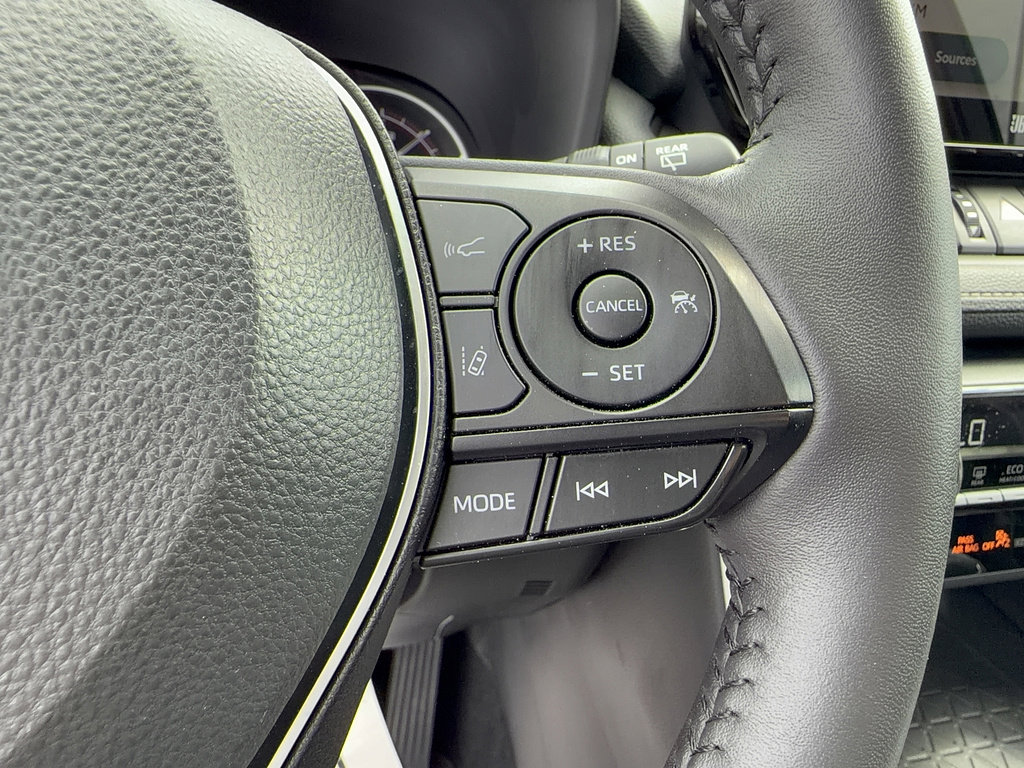 Used 2025 Toyota RAV4 XLE Premium w/ Weather Package FWD image 26