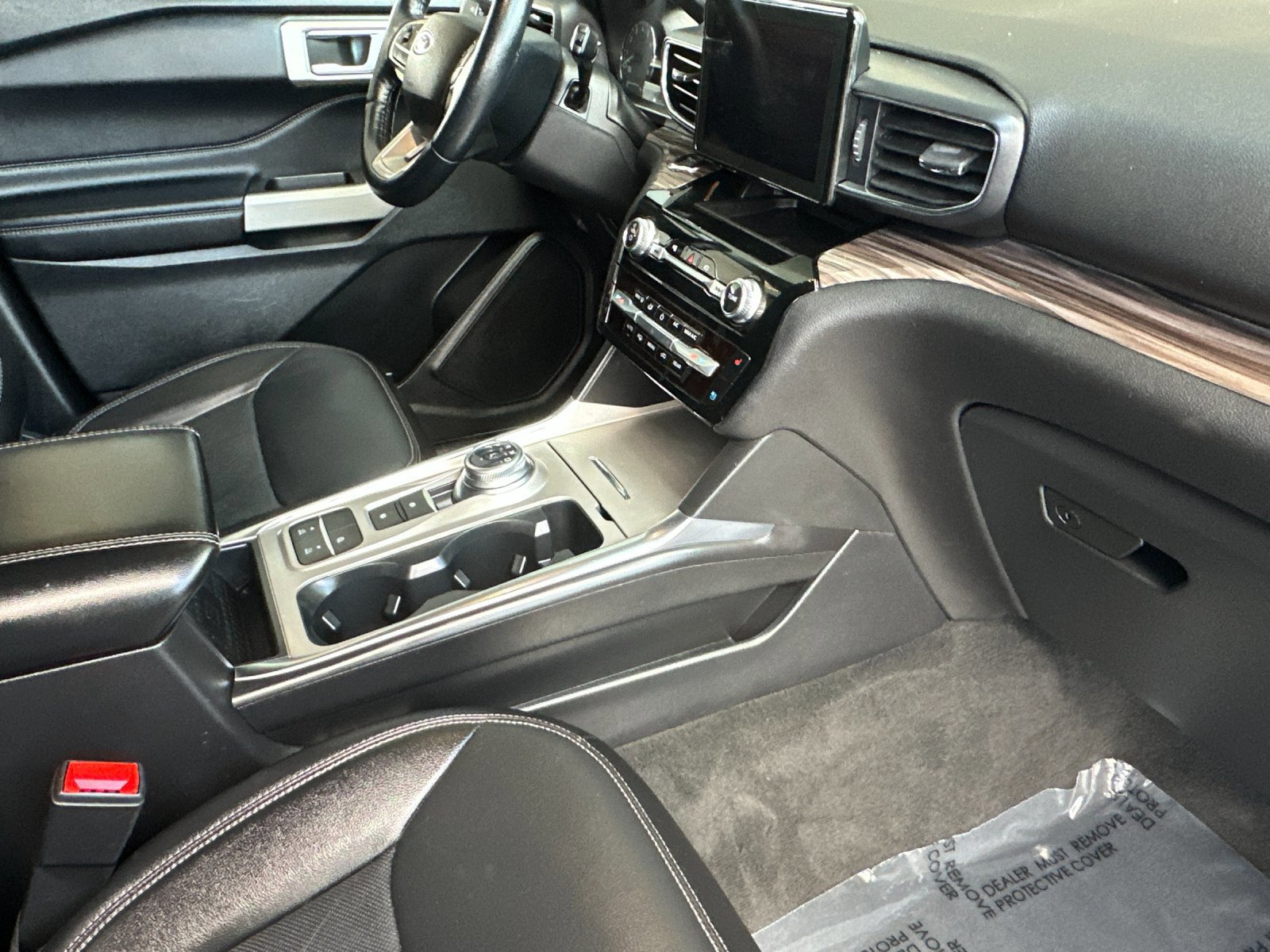 Certified 2022 Ford Explorer Limited w/ Equipment Group 301A image 18