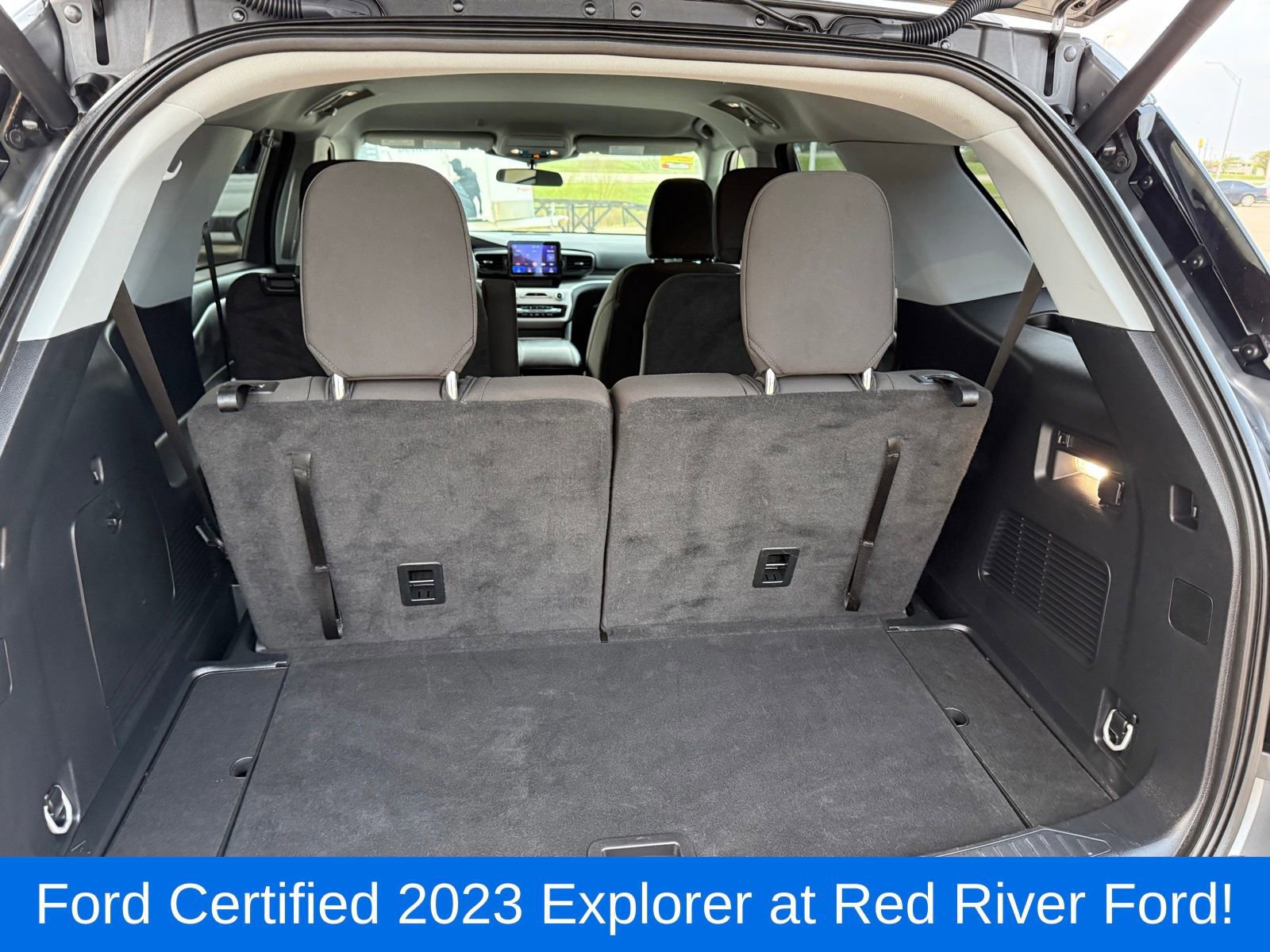 Certified 2023 Ford Explorer XLT image 20