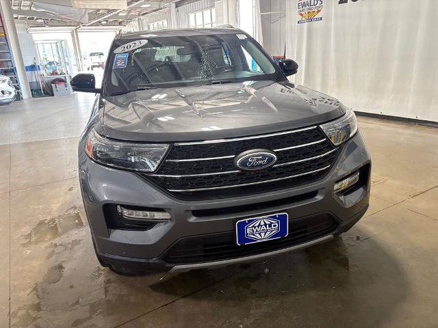 Certified 2023 Ford Explorer XLT AWD/4WD image 5