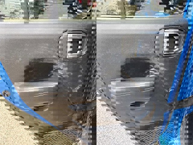 Used 2024 Jeep Gladiator Mojave image 19