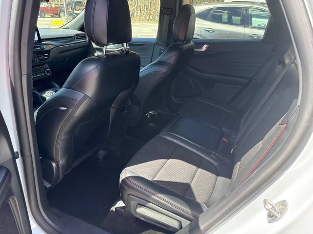 Certified 2025 Ford Escape ST-Line Select AWD/4WD image 13