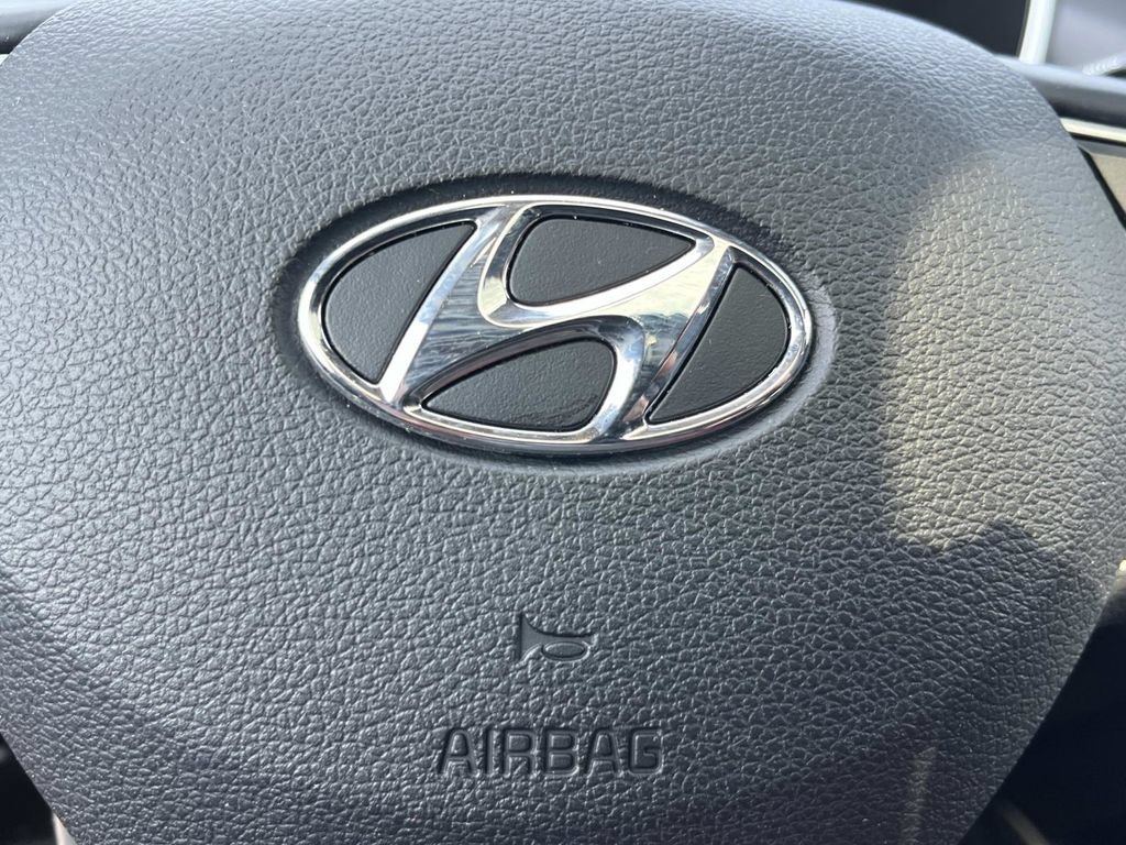 Used 2021 Hyundai Santa Fe Limited w/ Cargo Package AWD/4WD image 39