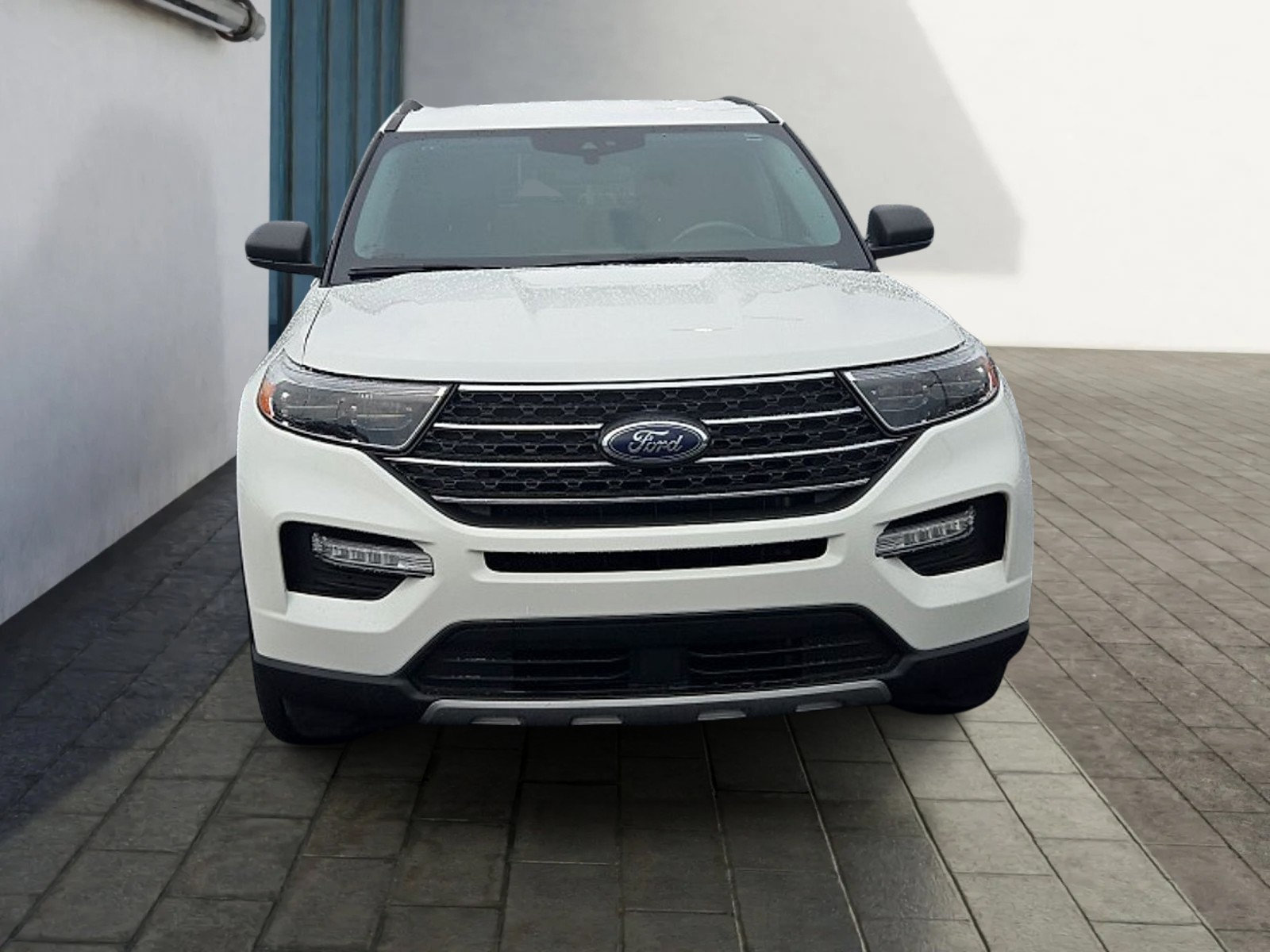 Certified 2023 Ford Explorer XLT w/ Equipment Group 202A AWD/4WD image 8