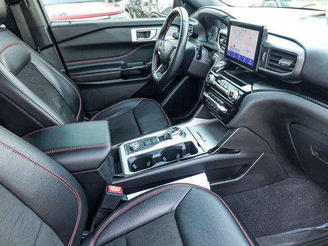 Certified 2023 Ford Explorer ST-Line w/ Class IV Trailer Tow Package image 29