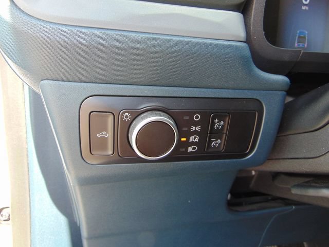 Certified 2025 Ford Maverick XL w/ Equipment Group 102A AWD/4WD image 19