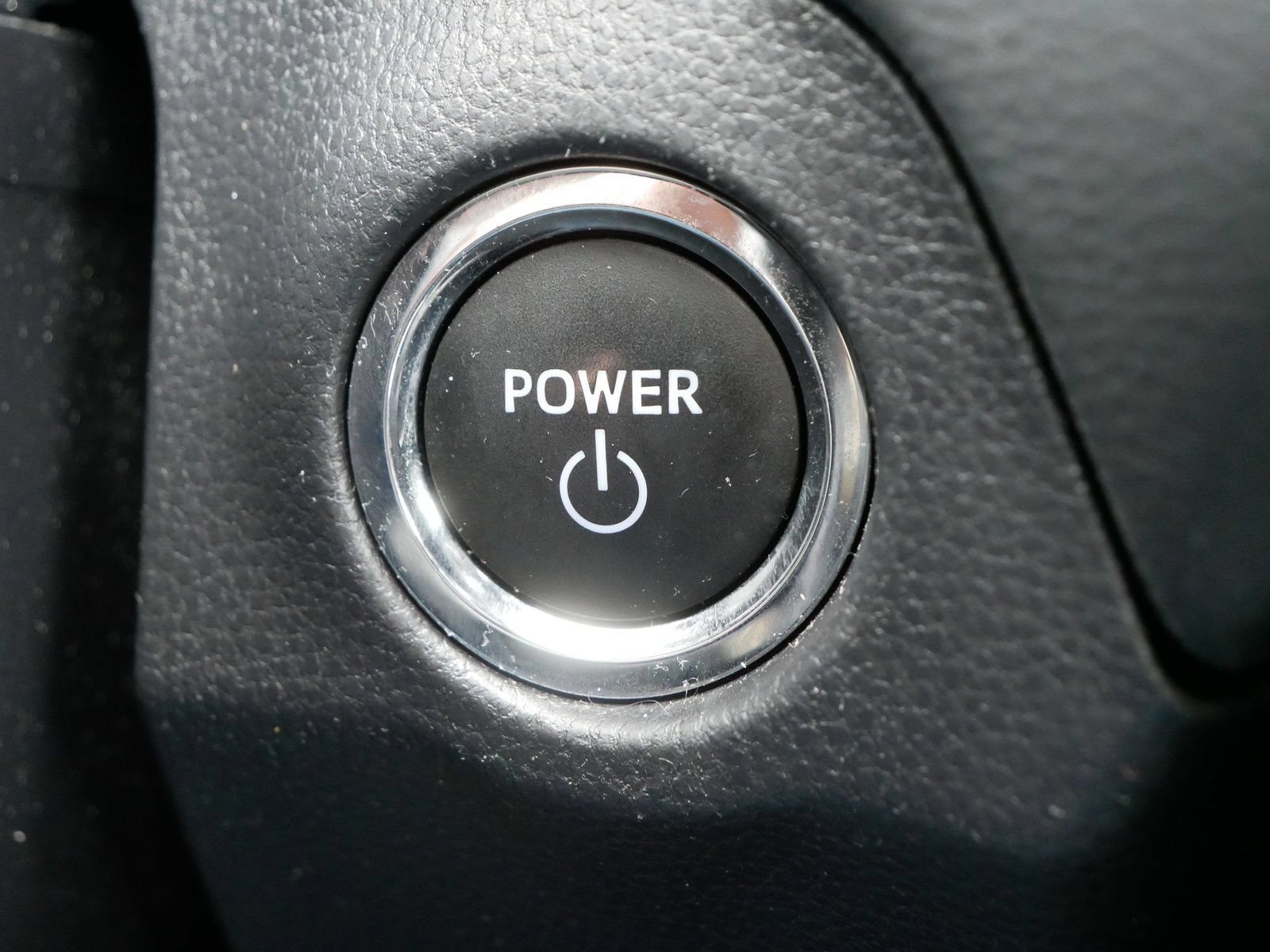 Used 2024 Toyota RAV4 SE w/ Convenience Package AWD/4WD image 33