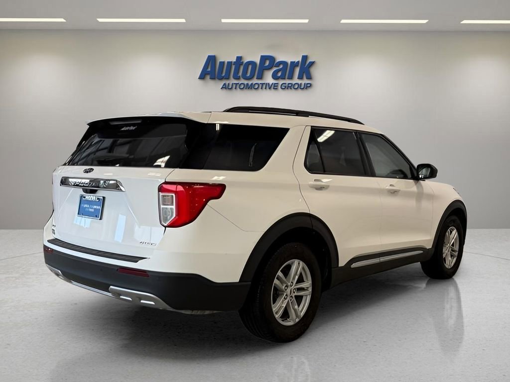 Certified 2022 Ford Explorer XLT image 5