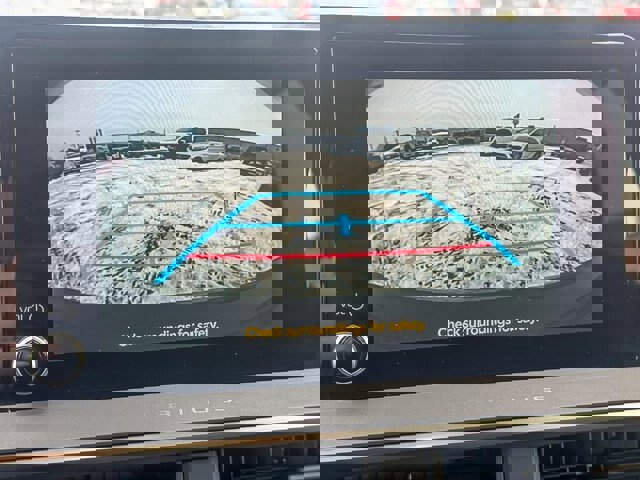 Used 2025 Toyota Prius XLE image 19