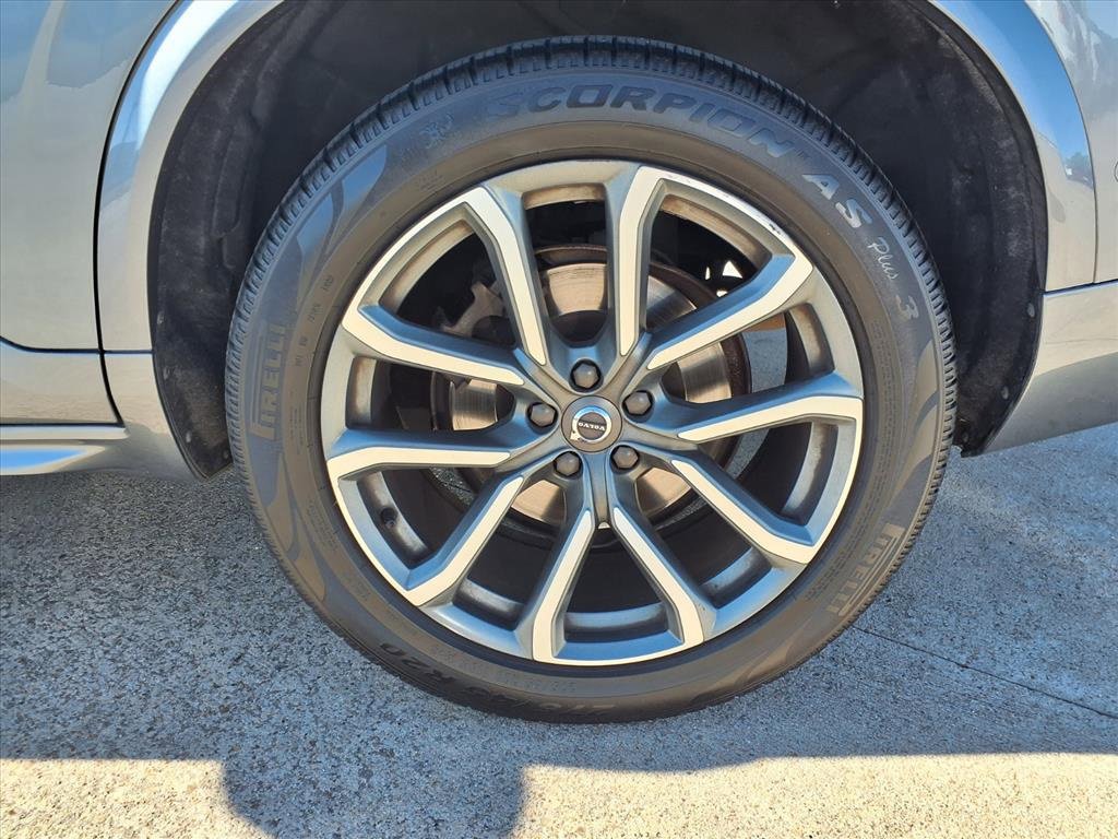 Used 2018 Volvo XC90 T6 Momentum w/ Convenience Package image 25