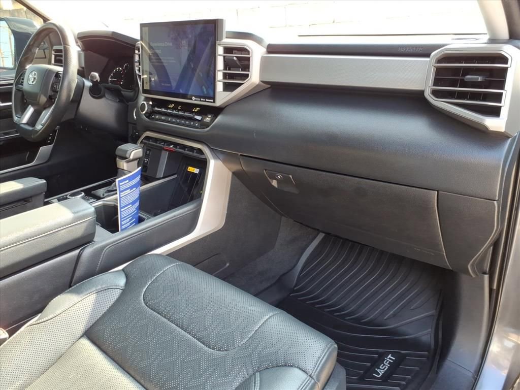 Used 2022 Toyota Tundra Limited w/ Power Package image 9