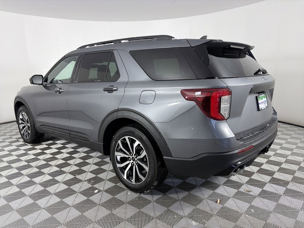 Certified 2022 Ford Explorer ST image 5