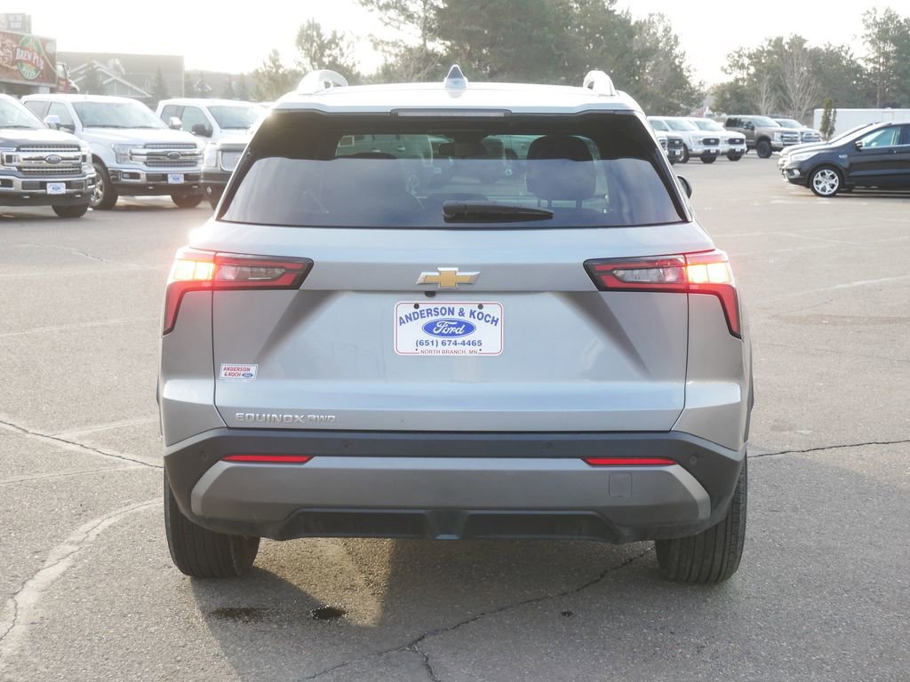Used 2025 Chevrolet Equinox LT image 6