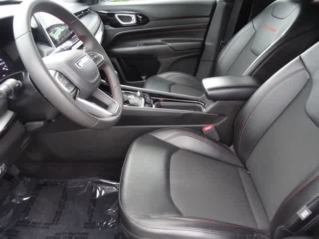Used 2025 Jeep Compass Trailhawk AWD/4WD image 6