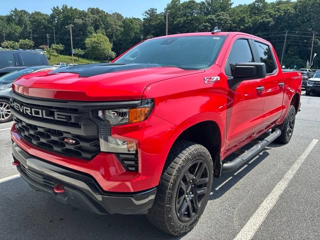 Used 2024 Chevrolet Silverado 1500 Custom Trail Boss AWD/4WD image 2