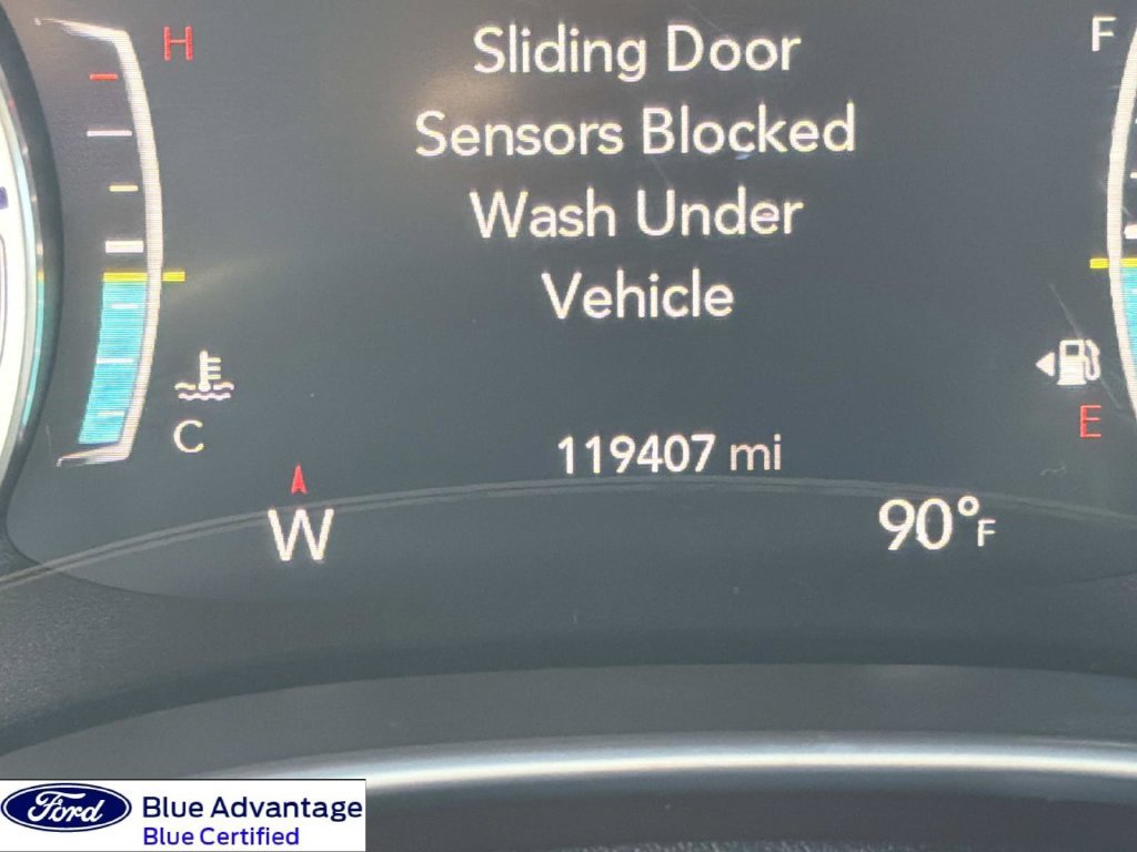 Used 2020 Chrysler Pacifica Limited w/ Advanced Safetytec Group FWD image 2