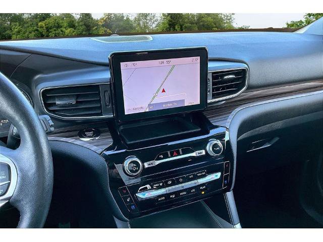 Certified 2024 Ford Explorer Limited image 9