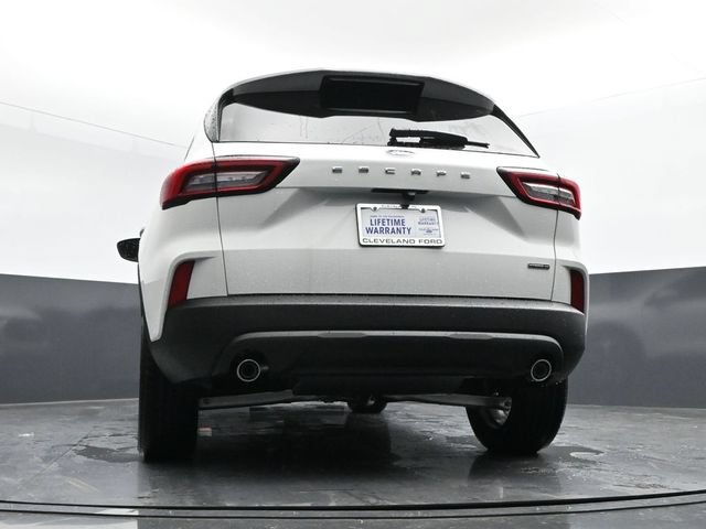 Certified 2025 Ford Escape ST-Line Select AWD/4WD image 37
