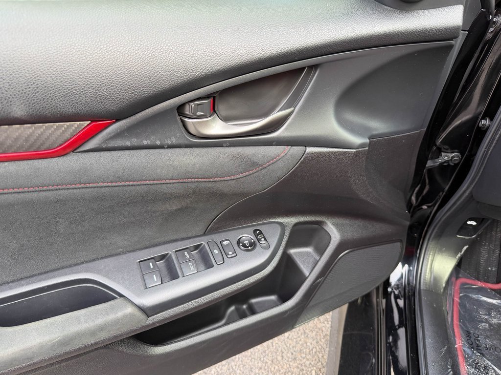 Used 2018 Honda Civic Type R image 13