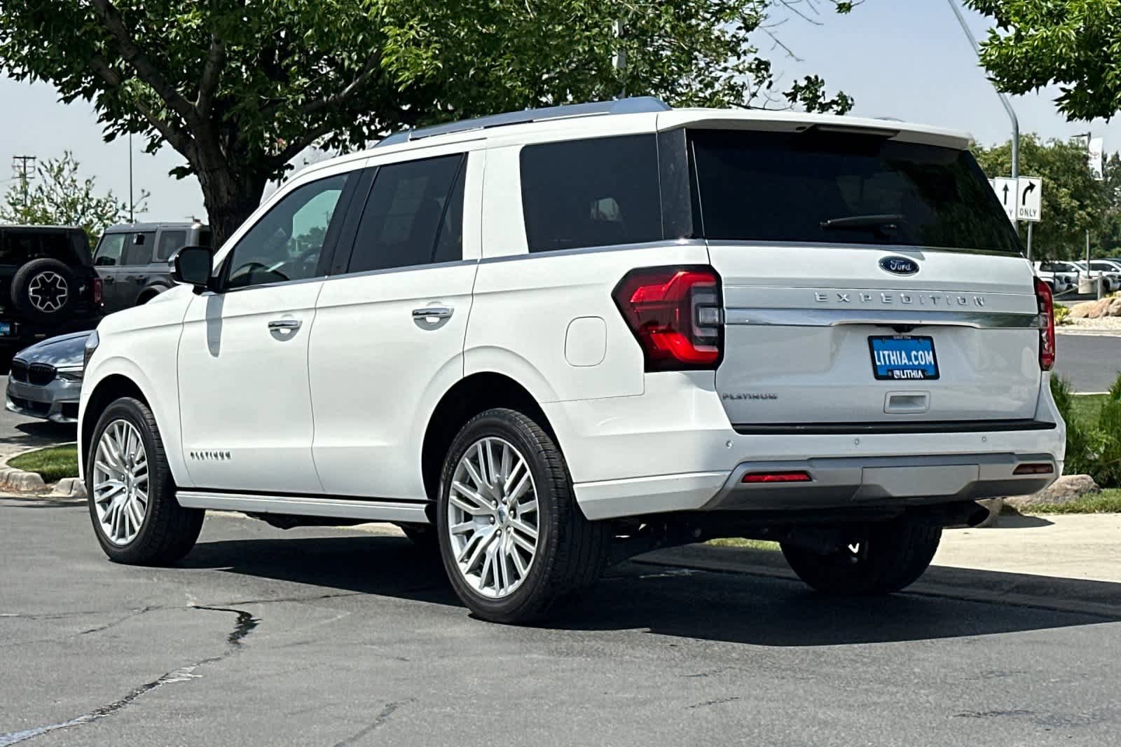 Certified 2023 Ford Expedition Platinum AWD/4WD image 6