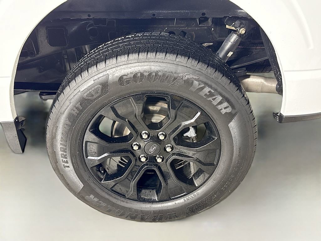 Certified 2022 Ford F150 XLT w/ Equipment Group 302A High image 30