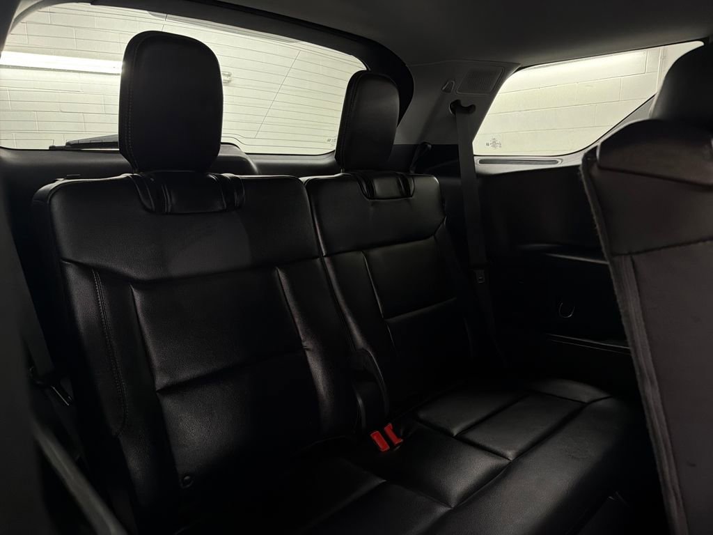 Certified 2021 Ford Explorer Limited w/ Equipment Group 301A RWD image 33