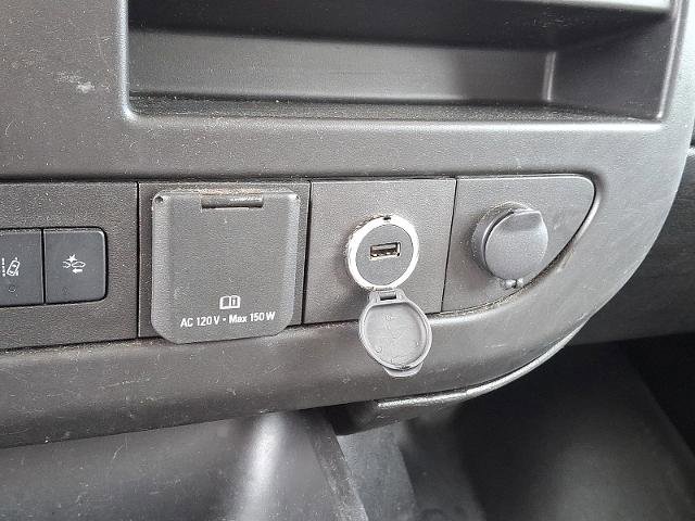 Used 2021 GMC Savana 3500 w/ Power Convenience Package RWD image 22