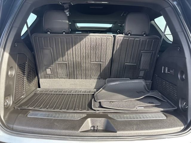 Used 2023 GMC Yukon AT4 w/ Max Trailering Package image 11