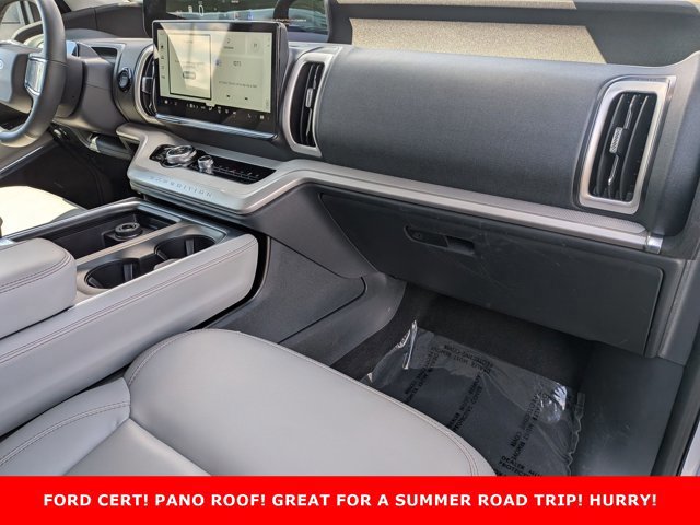 Certified 2025 Ford Expedition Active AWD/4WD image 32