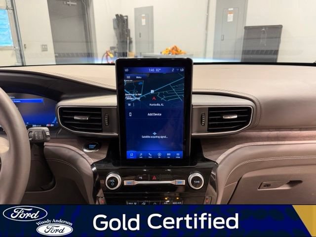 Certified 2024 Ford Explorer Platinum w/ Technology Package AWD/4WD image 15