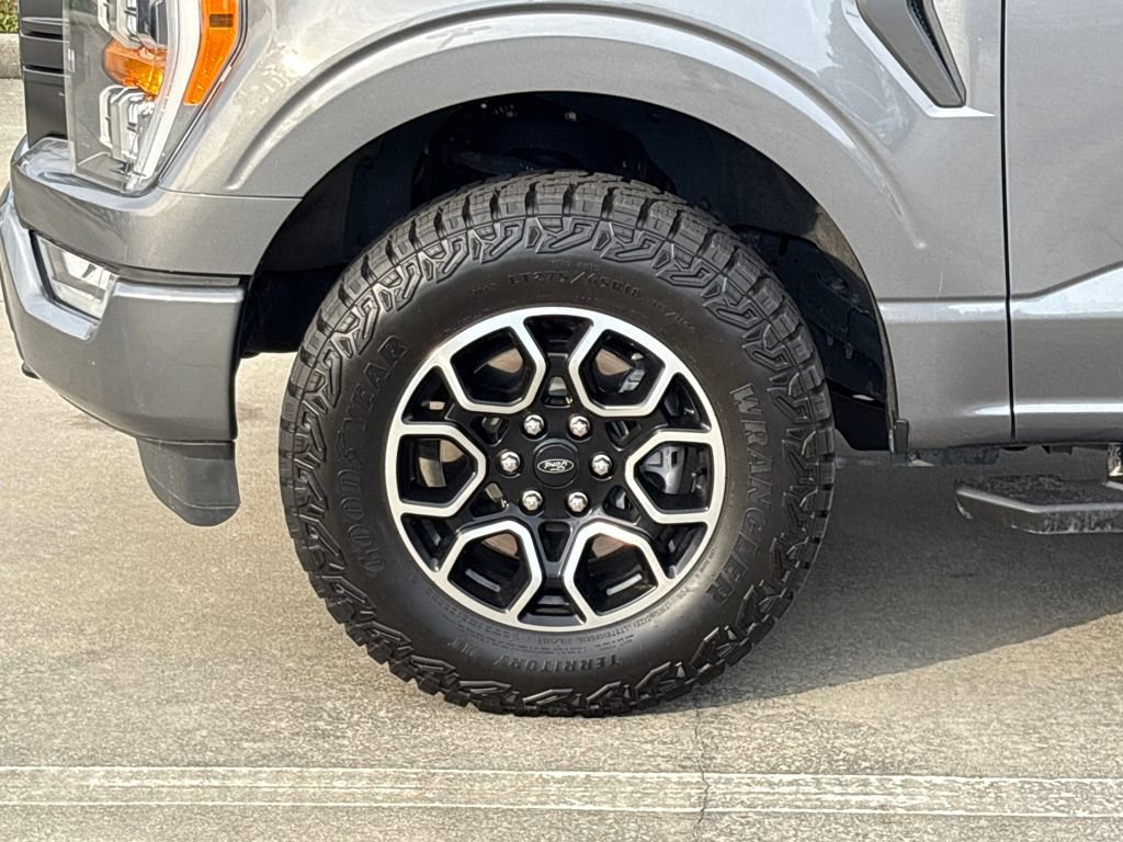 Certified 2022 Ford F150 XLT w/ Equipment Group 302A High image 13