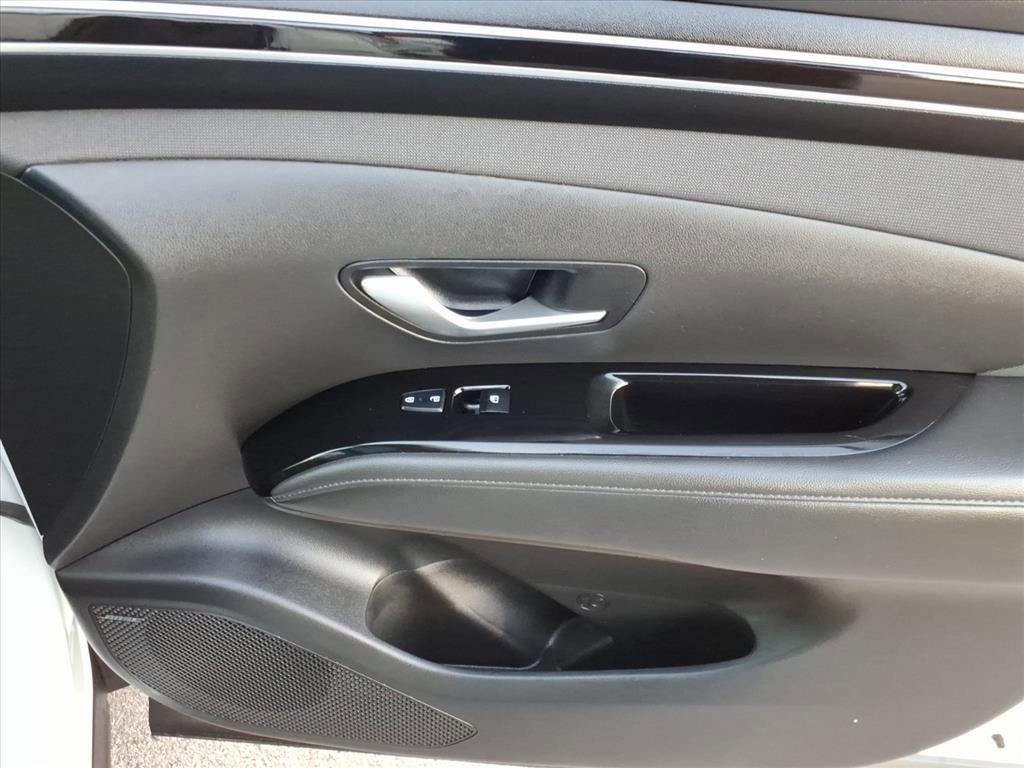 Used 2022 Hyundai Tucson Limited image 9