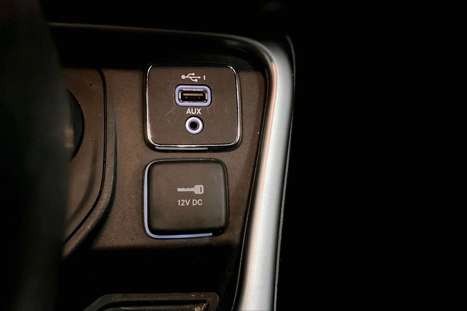 Used 2019 Jeep Compass Latitude image 31