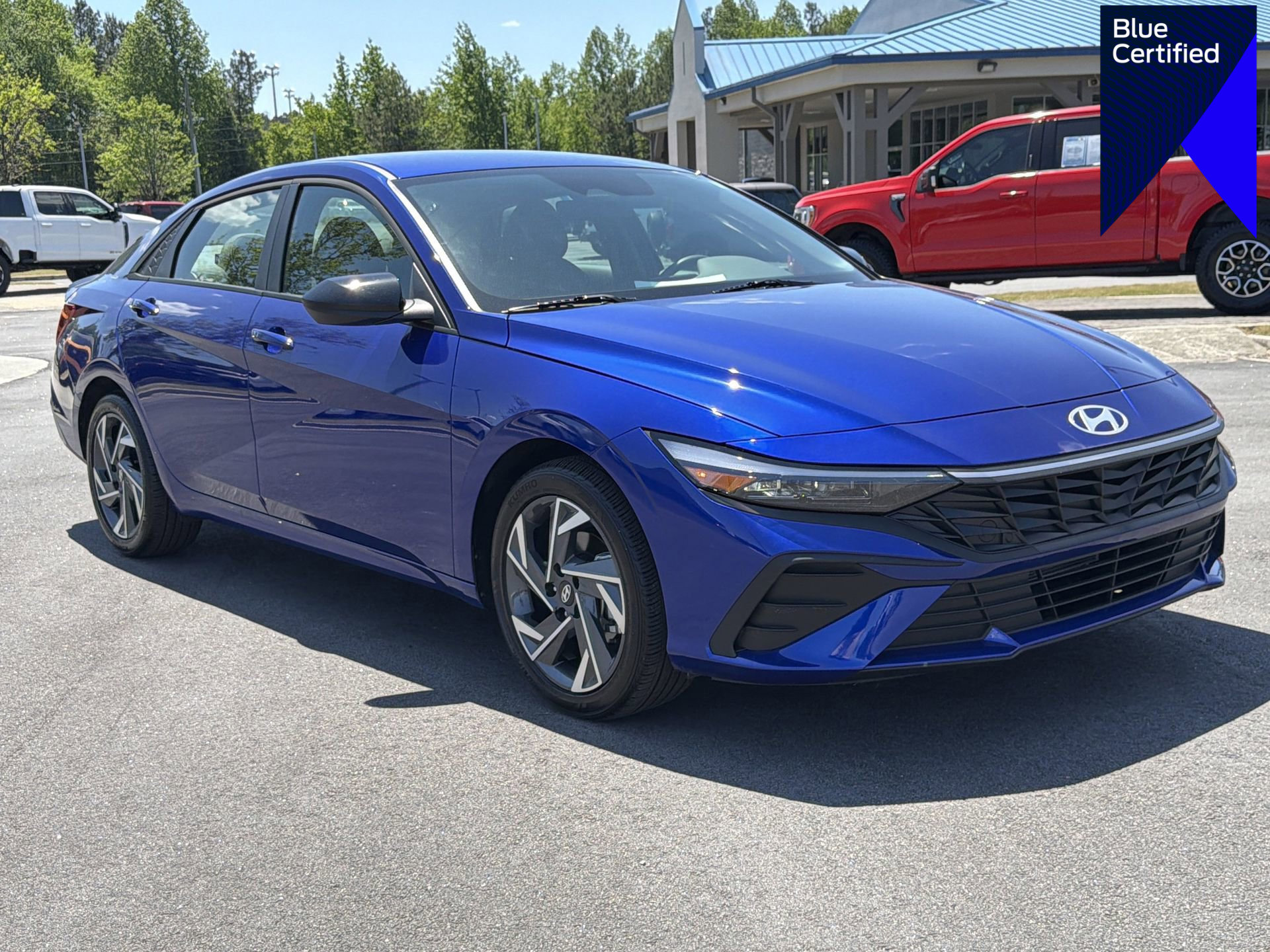 Used 2025 Hyundai Elantra Sport image 1