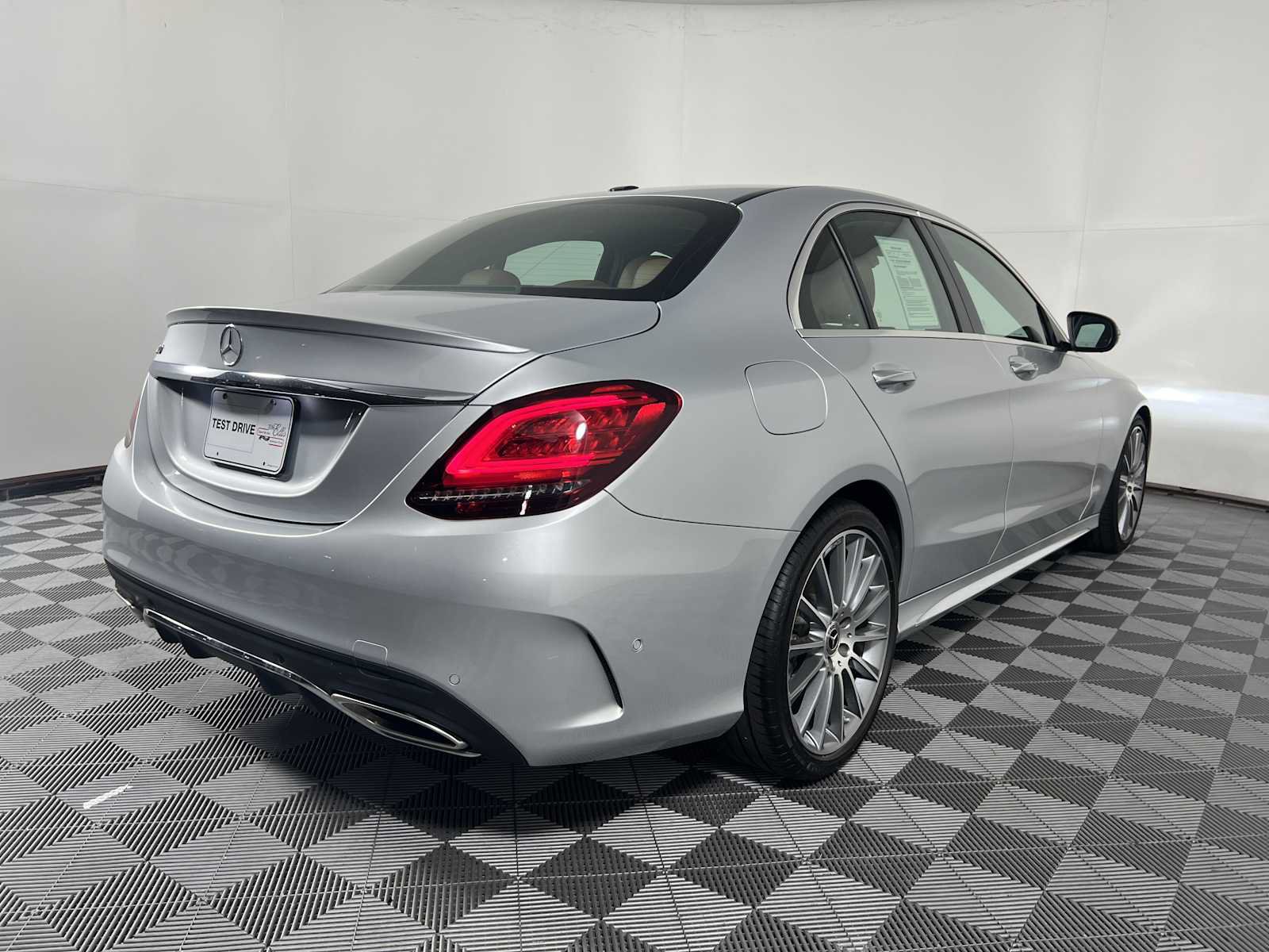 Used 2020 Mercedes-Benz C 300 Sedan image 8